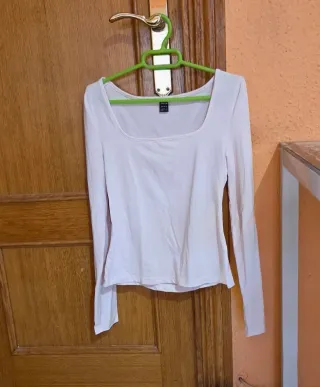 Camiseta manga larga escote cuadrado
