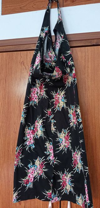 Vestido Negro Floreado Sin Estrenar, corte midi