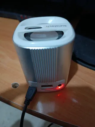 Altavoz Bluetooth Sunstech Plata y Blanco