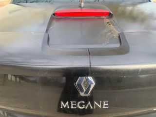 Se cambia Renault Megane cc