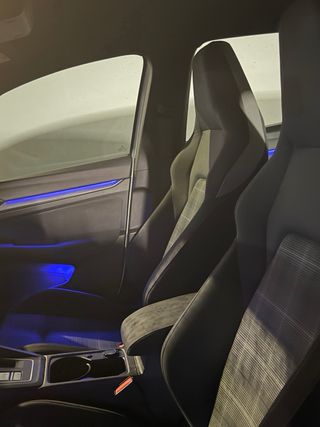 Volkswagen Golf 8 gtd  2022