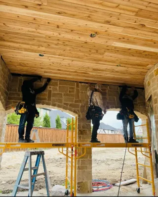 Puerta corredera rústica de madera, hacemos todo