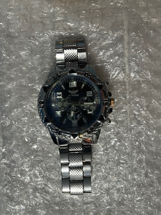 Lote 4 Relojes Dorado y Plateado