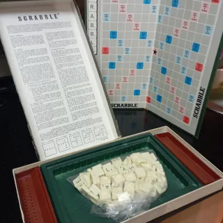 Juego de mesa Scrabble vintage.