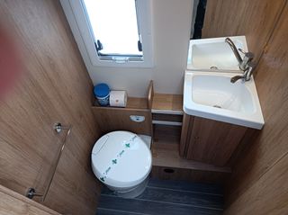 Alquiler Autocaravana perfilada 120€