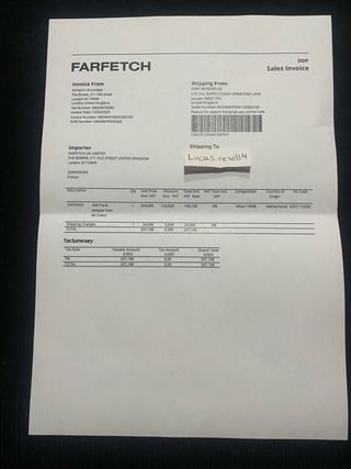 Jersey AMI Paris Negro Logo Corazón Rojo Bordado