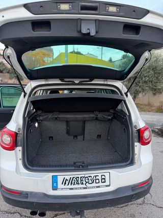 Volkswagen Tiguan 2011