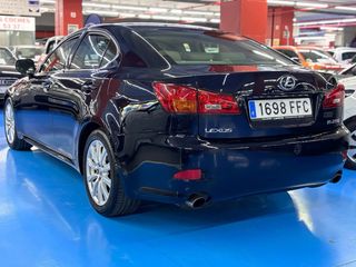 LEXUS IS250 AUTO Luxury 2006 136.000 km Etiqueta C