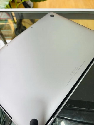 MacBook Pro 13 2016 A1706 i5 8GB 512GB