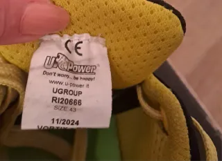 Zapatillas U-Power Negras y Amarillas