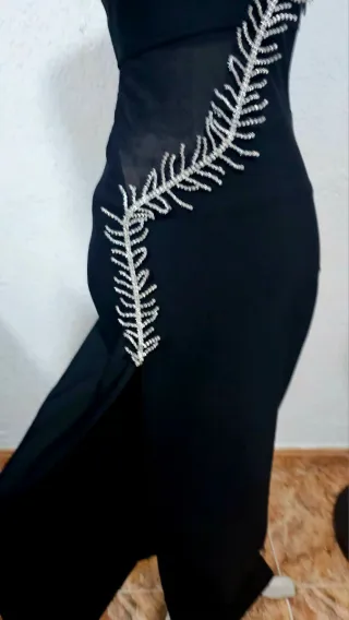 Vestido bandage negro con pedrería