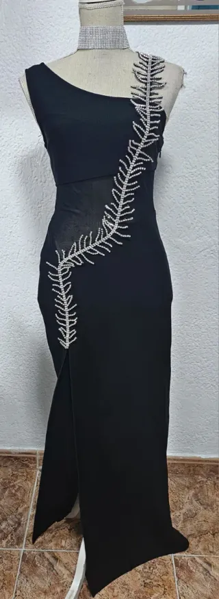 Vestido bandage negro con pedrería