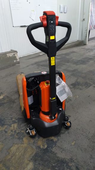 Transpaleta Eléctrica NOBLELIFT EDGE PRO