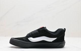 Vans Knu Skool VR3 LX Negra varias tallas y colore