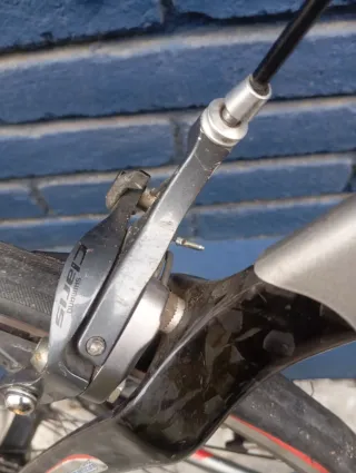 Bicicleta BH Carrera Semi Carbono