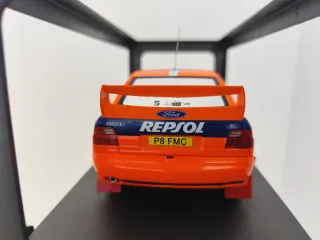 Ford Escort WRC Sainz Ixo 1:18