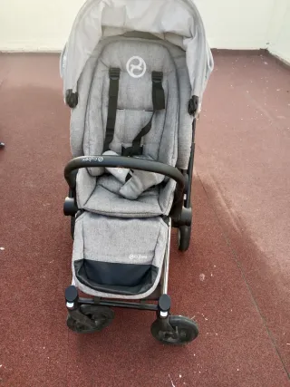 Carro de bebé Cybex gris