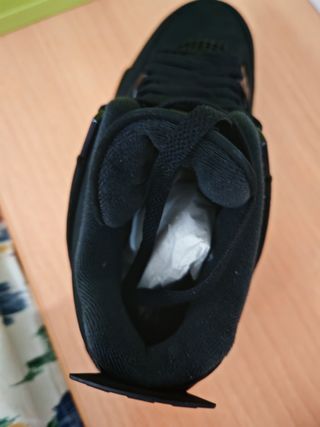 Jordan 4 Black Cat 2025