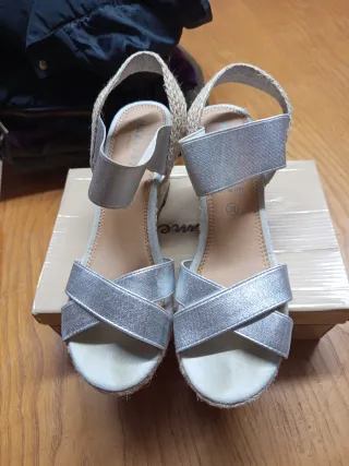 Sandalias Mari Paz Plata Talla 39