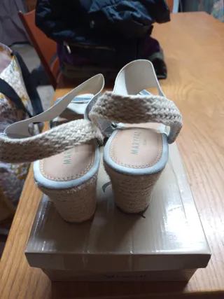 Sandalias Mari Paz Plata Talla 39