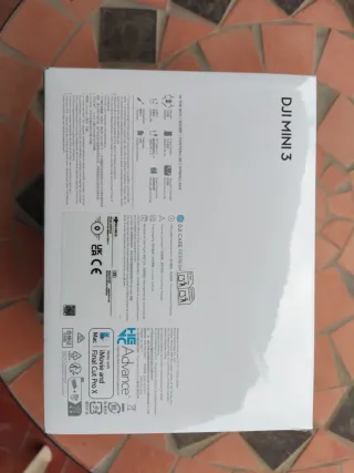 Dron DJI mini 3 sin abrir