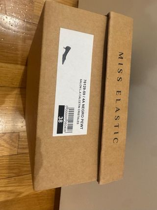 Zapatos Miss Elastic Negros con Brillantes.