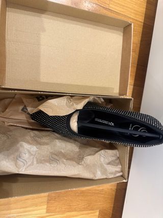 Zapatos Miss Elastic Negros con Brillantes.