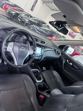 Nissan QASHQAI 1.6i DIG-T TEKNA 4X2 Alcantara