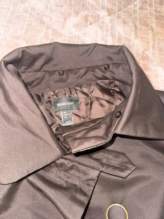 Abrigo marrón con puños de pelo