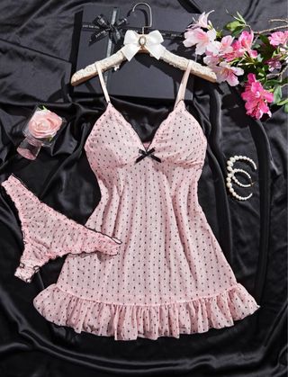 Conjunto lencería lunares rosa y negro