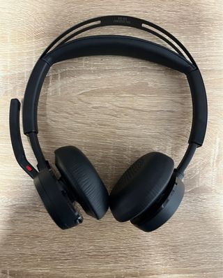 Auriculares HP Poly Voyager Focus Negros