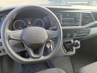 Volkswagen Transporter 2.0 TDI COMBI 9 PLAZAS