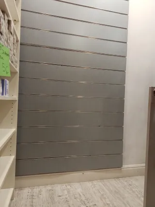 Panel lamas para tienda