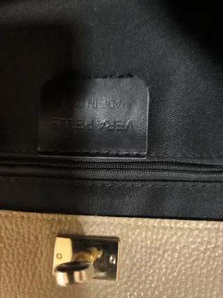 Bolso de cuero auténtico beige. Nuevo