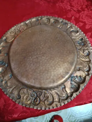 Vassoio decorativo antico in rame