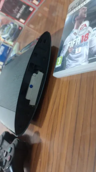 Consola PS3 Negra + 2 Mandos