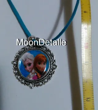 Colgante Frozen y animales para niños.