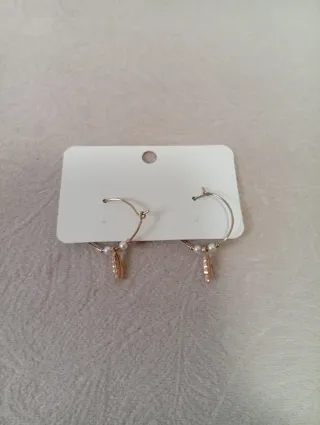 Pendientes dorados