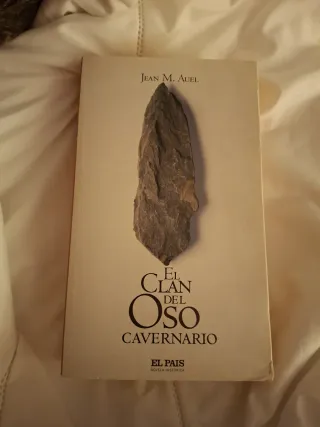 El clan del oso cavernario