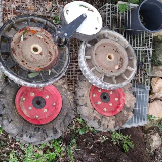 Ruedas Motoazada el lote por 69