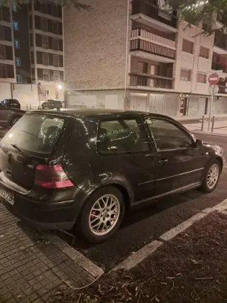 Volkswagen Golf 2000