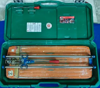 Cortadora de azulejos Rubi TS60 con maletín