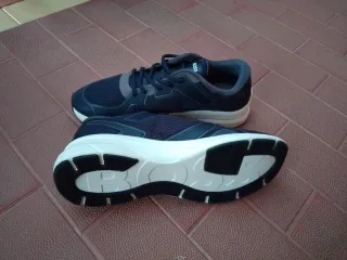 Zapatillas deportivas Boss azules y blancas