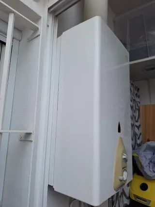 Calentador de gas Cointra-Sadesia