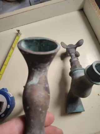 2 Grifos Antiguos de Bronce