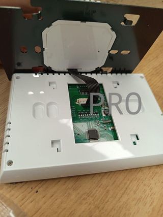 Termostato Inteligente T-storm WiFi