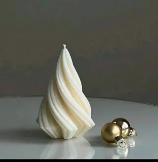 Candela a forma di fiamma portafortuna