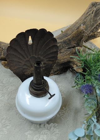 Lampada a olio vintage con veletta