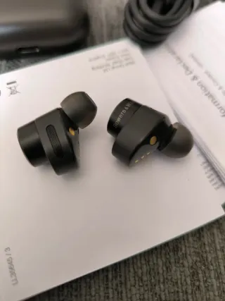Bowers & Wilkins PI5 Negros