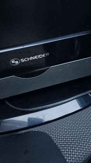 Televisor Schneider para piezas